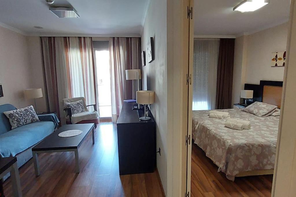 דירות בנאלמדנה Elegante Alojamiento Con Piscina A 200 M Del Mar. מראה חיצוני תמונה