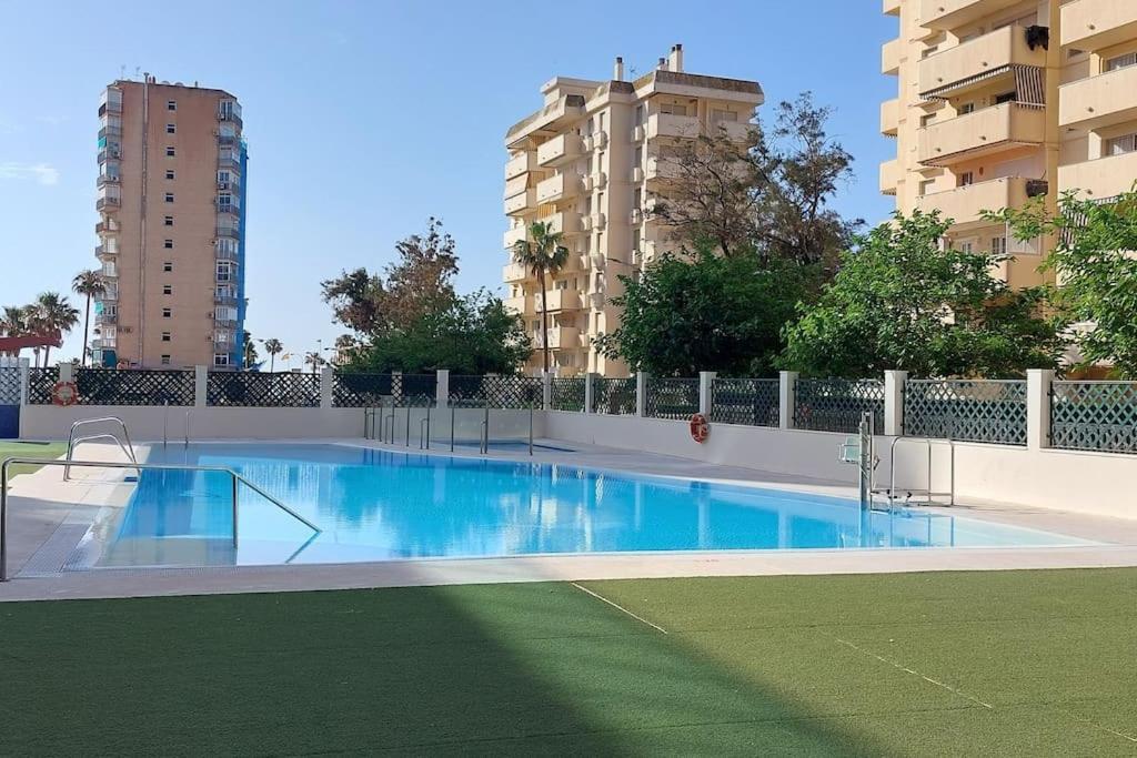דירות בנאלמדנה Elegante Alojamiento Con Piscina A 200 M Del Mar. מראה חיצוני תמונה