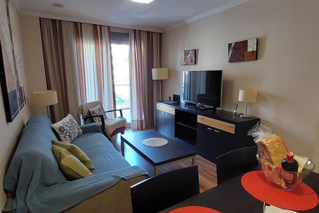 דירות בנאלמדנה Elegante Alojamiento Con Piscina A 200 M Del Mar. מראה חיצוני תמונה