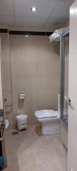 דירות בנאלמדנה Elegante Alojamiento Con Piscina A 200 M Del Mar. מראה חיצוני תמונה