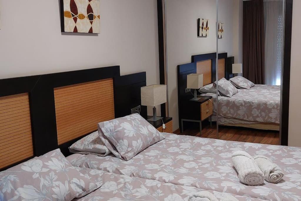 דירות בנאלמדנה Elegante Alojamiento Con Piscina A 200 M Del Mar. מראה חיצוני תמונה
