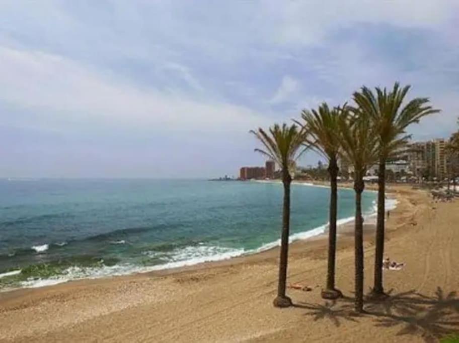 דירות בנאלמדנה Elegante Alojamiento Con Piscina A 200 M Del Mar. מראה חיצוני תמונה