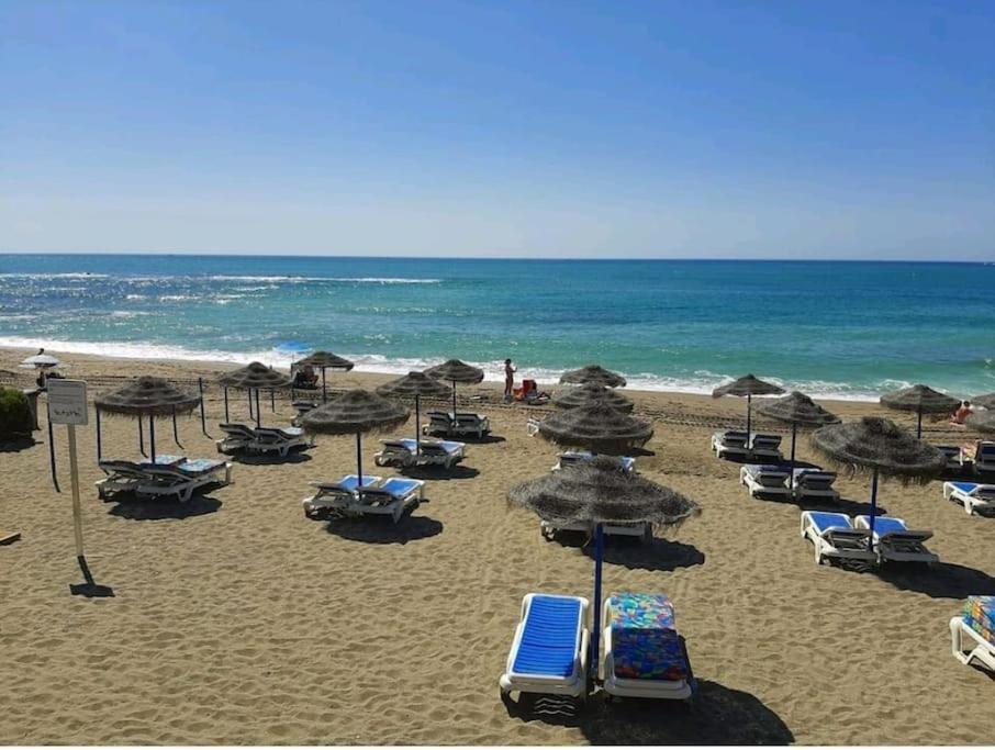 דירות בנאלמדנה Elegante Alojamiento Con Piscina A 200 M Del Mar. מראה חיצוני תמונה