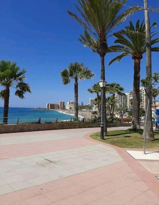 דירות בנאלמדנה Elegante Alojamiento Con Piscina A 200 M Del Mar. מראה חיצוני תמונה