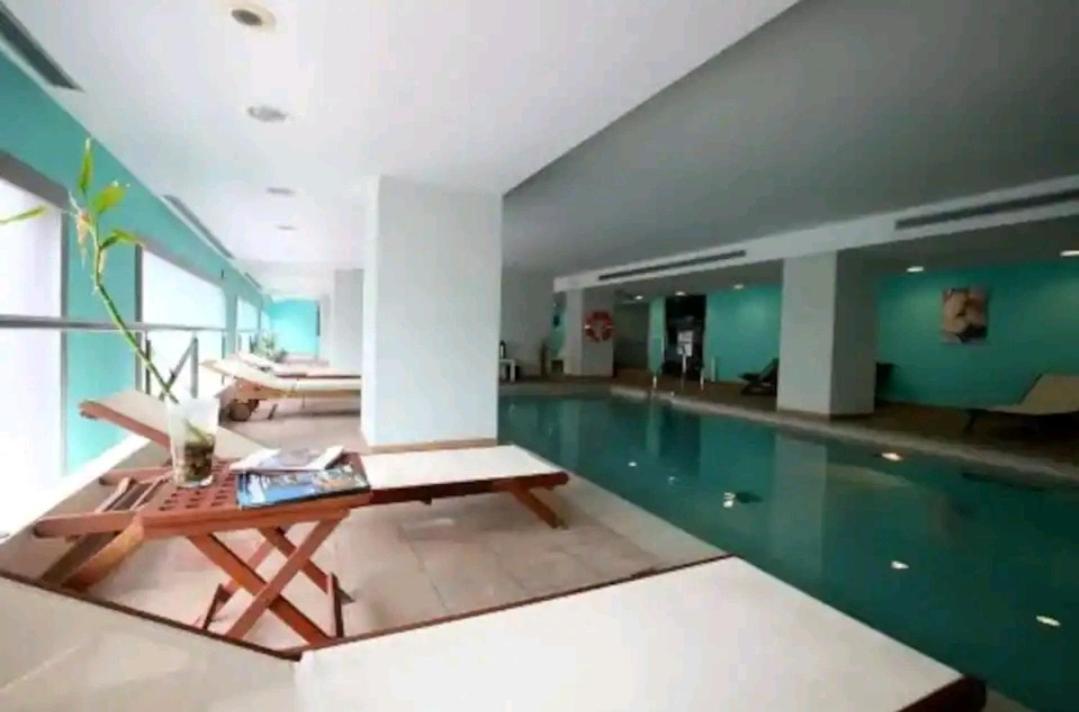 דירות בנאלמדנה Elegante Alojamiento Con Piscina A 200 M Del Mar. מראה חיצוני תמונה